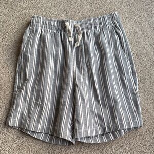 Striped Men's Athletic Shorts in Gray